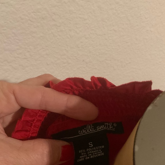 Willi Smith red ruffled blouse size small. - Picture 11 of 11